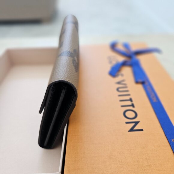 Brand New Authentic Louis Vuitton Sarah NM3 M. Reverse Wallet Mono, Brown - Picture 6 of 16